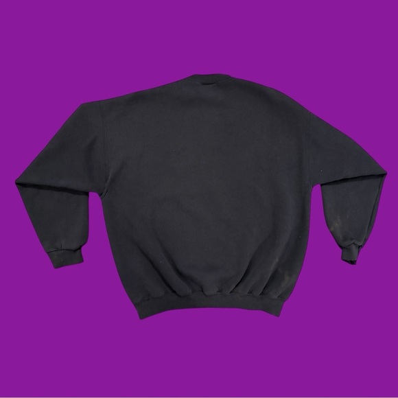 90s Santa Crewneck Sweatshirt - Picture 2 of 4